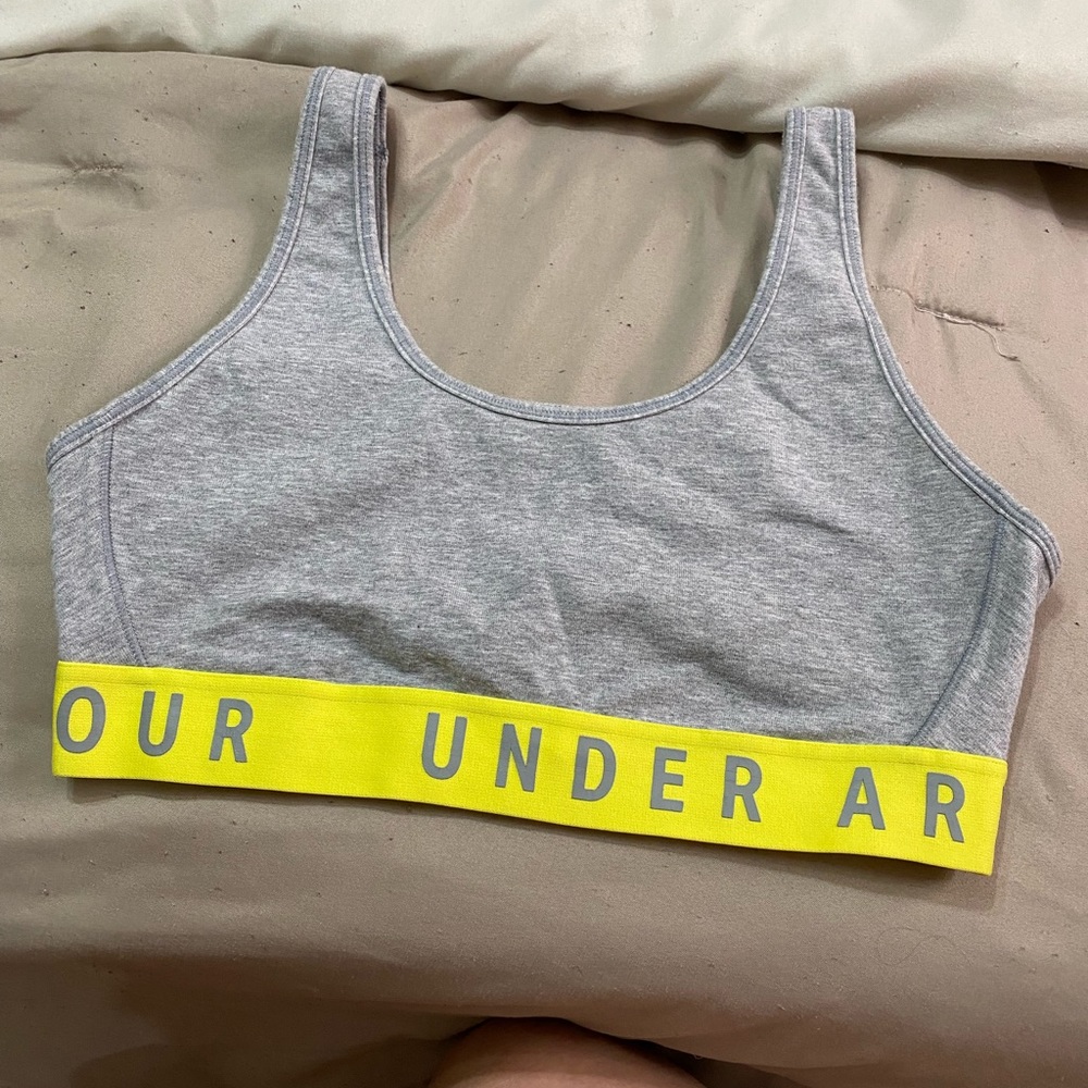 Under armor selling as is